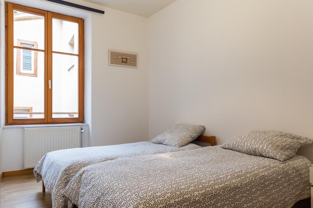 Gite Hyper Centre 10 Pers Colmar Room photo